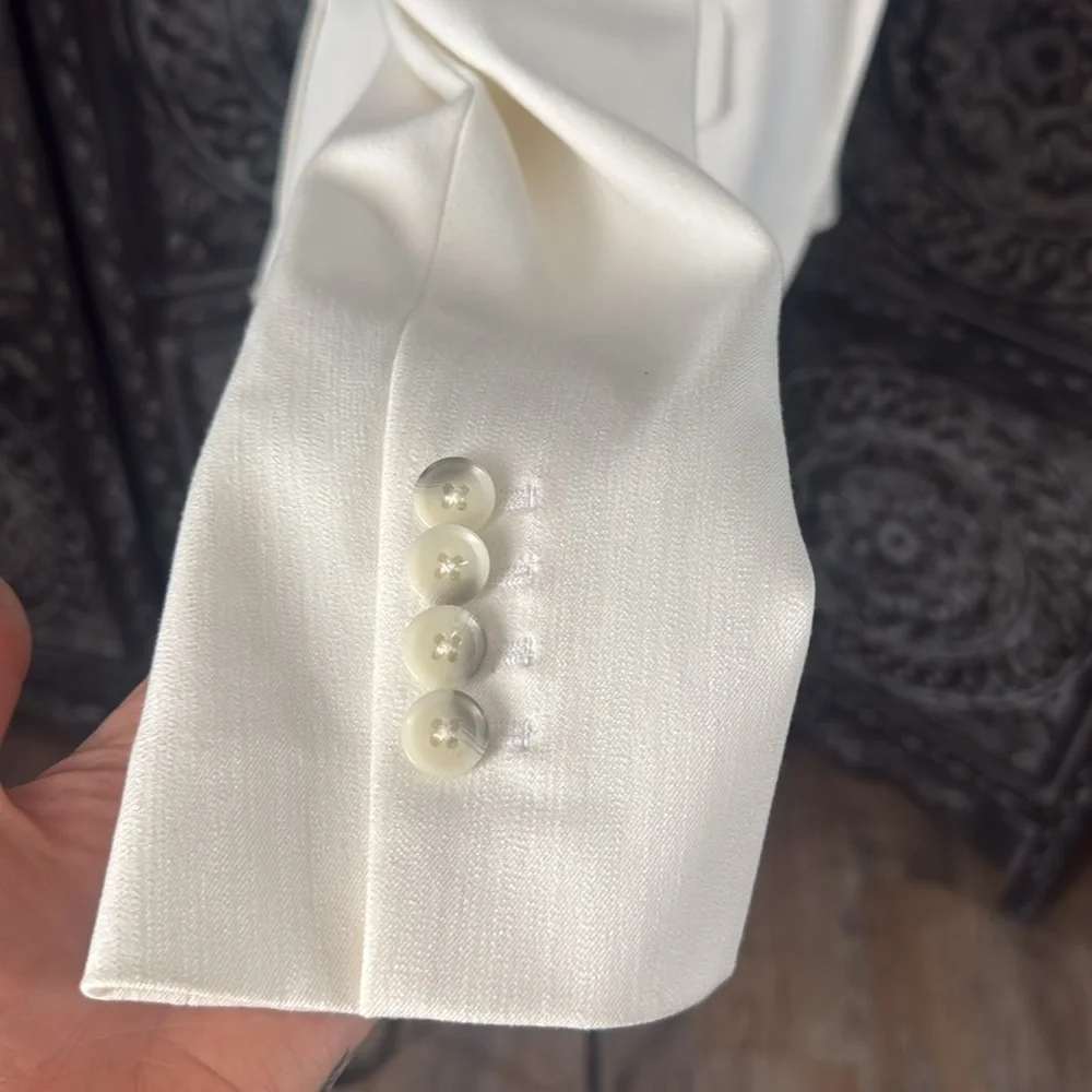 Express well made blazer classy white. like new. size 2 - Picture 8 of 10
